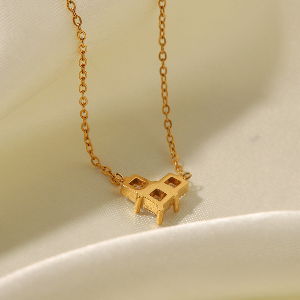 gold heart with chain pendant necklace style